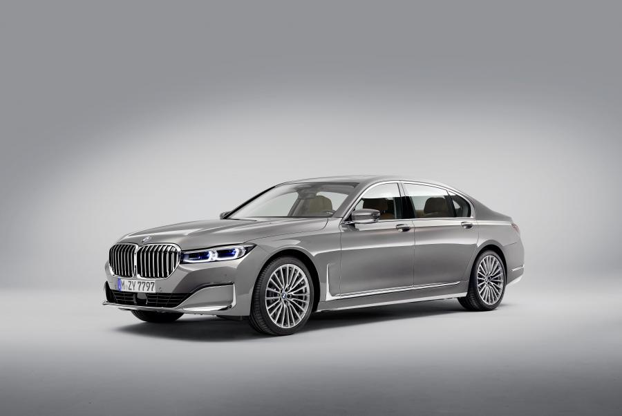  BMW 750Li xDrive (G12) 2019 года  (WW) (фото 3 из 164)